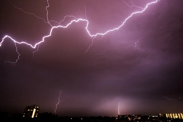 4 children struck by lightning and 8 others injured in Senegal
