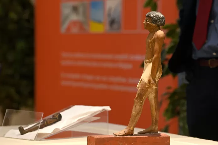 Belgium returns two looted statuettes to Egypt