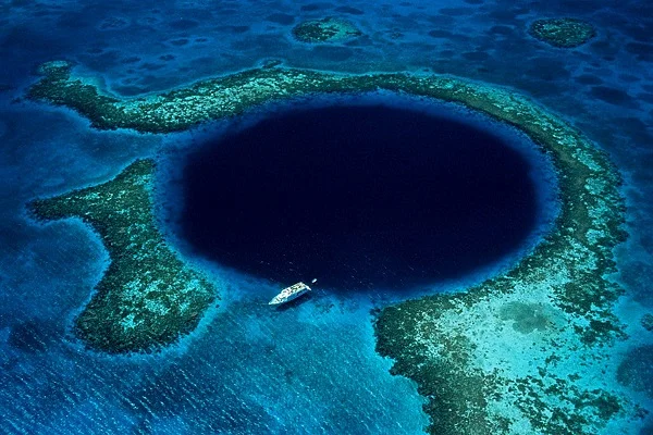 Great blue hole, Belize