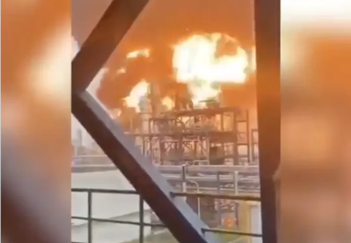 Fire at Kuwait’s largest oil refinery