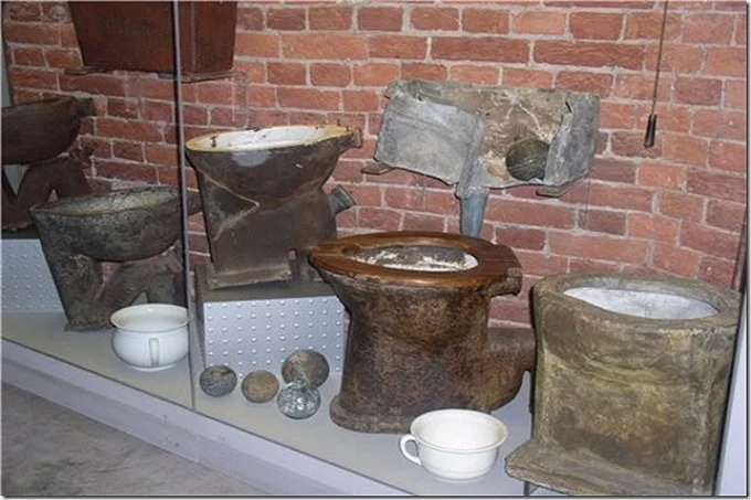 Who invented the toilet? The History of the toilet bowl