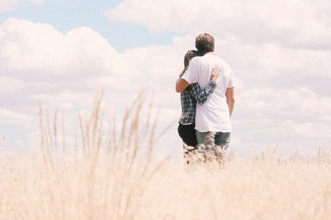 9 romantic things men dream of in a relationship