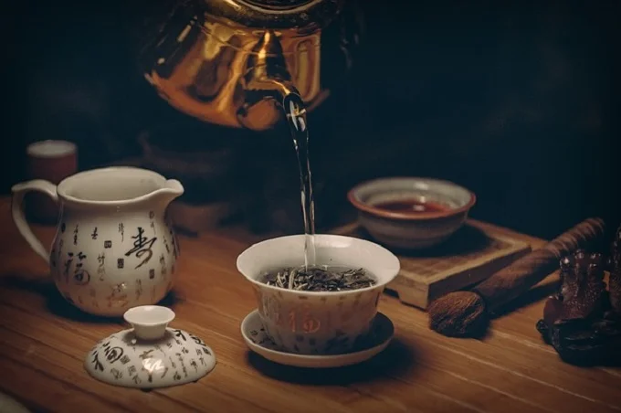 5 types of tea to help relieve coughs and sore throat