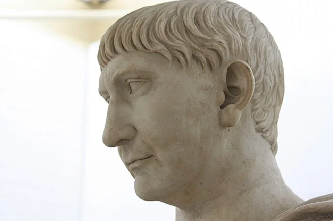 From limitless wealth to insanity: 5 facts about Roman emperors