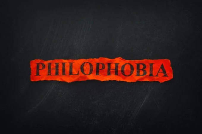 Why we are afraid to fall in love and how to deal with Philophobia