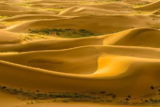Mysterious lakes of the Badain Jaran desert