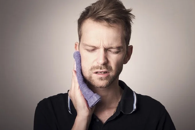 9 things that can cause jaw pain