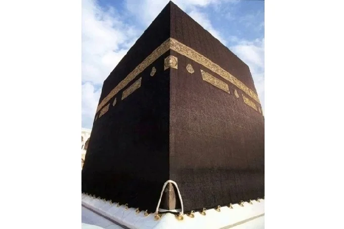 Black Stone of the Kaaba - about the ancient artifact of the Islamic world