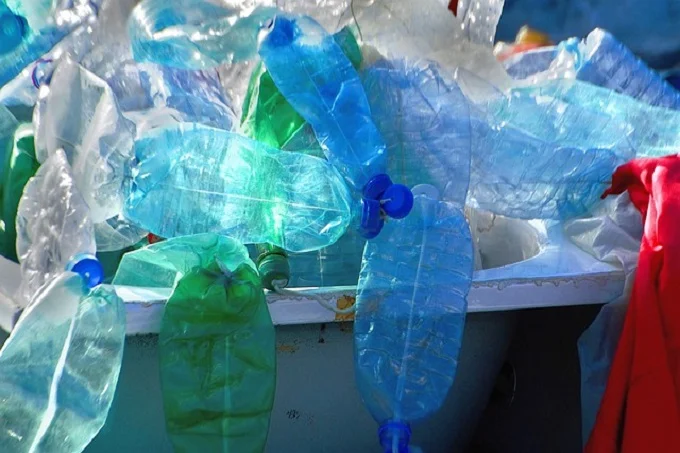 How does plastic pollution affect the environment