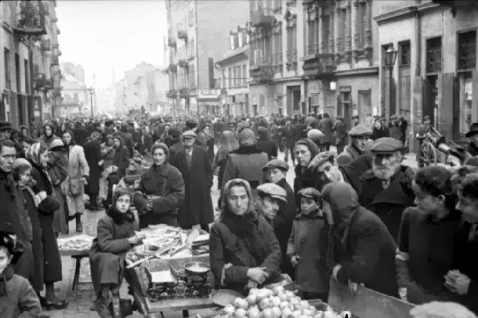 How the typhus epidemic was defeated in the Warsaw Ghetto