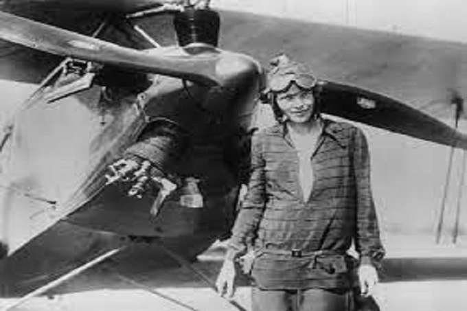 Amelia Earhart during her flight training