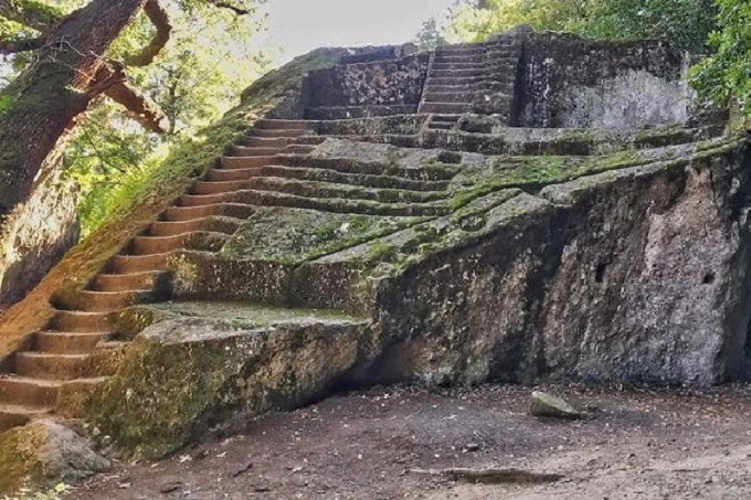 Steps in Etruscan stone
