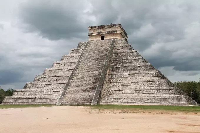 5 mysteries of the Aztec civilization