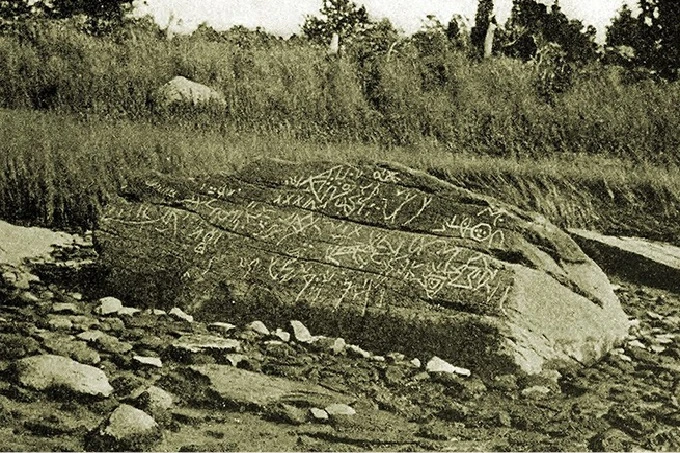 Dighton Rock: what ancient mystery is hidden under strange petroglyphs that have taken three centuries to decipher?