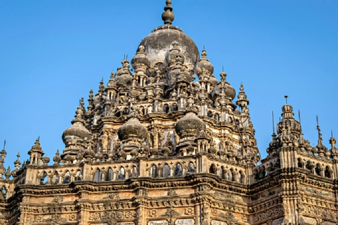What secrets does the ancient mausoleum of Mahabat Maqbara, India's most strange palace, hold?