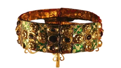 The secret of the medieval Iron Crown which is not made of iron
