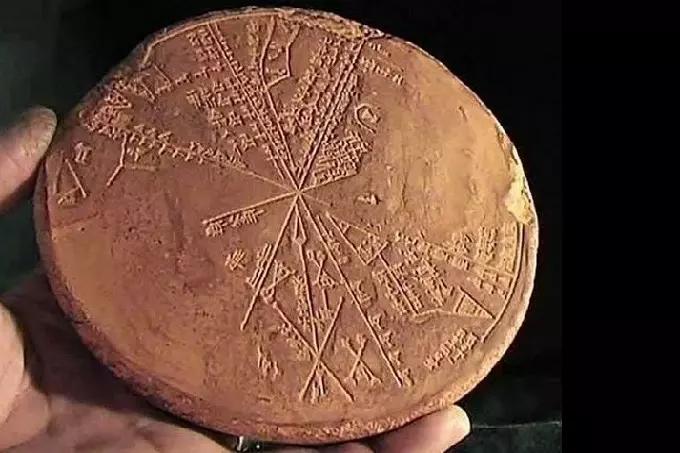 Why ancient Sumerian map still causes controversy?