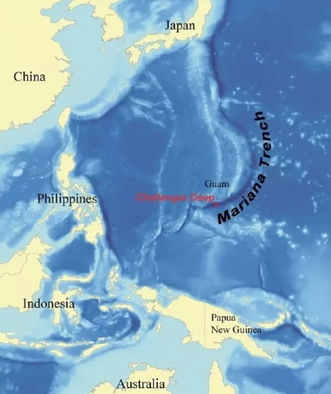 Location of Mariana trench