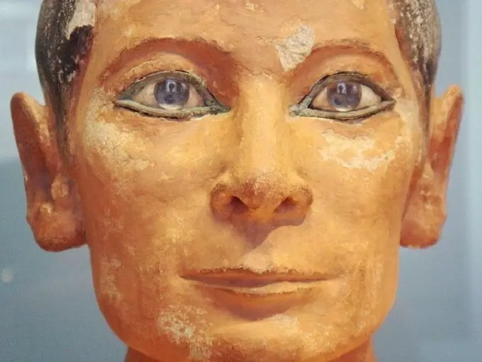 The eyes of the wooden statue of Pharaoh Khor