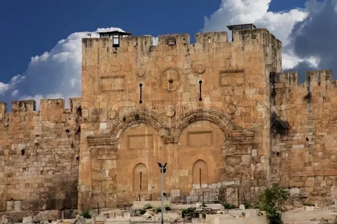Mysterious Golden Gate of Jerusalem: the End of World