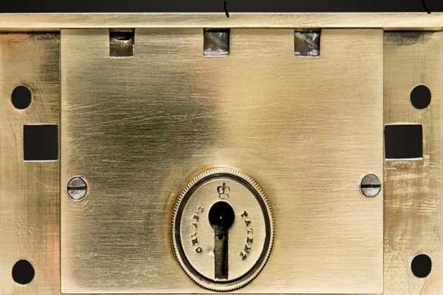 Front view of the internal mechanism of the Chubb 'Definitive' Detector lock, 1849.