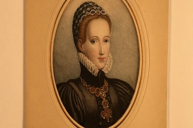 The first spider web paintings appeared in the windows of Austrian churches and monasteries