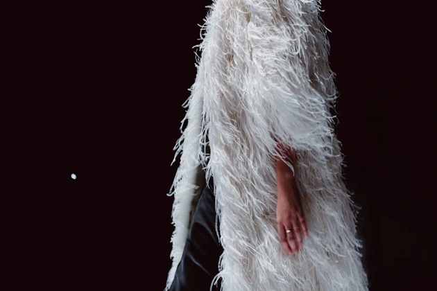 Ostriches, spies, and colonial secrets: One of Africa’s strangest intelligence missionsBeauty requires sacrifice, but sometimes it's not people who become it, but those who have to decorate them. Ostriches, valued no less than gold, were brought into fashion at the end of the 19th century, and this happened because of their feathers, which were supposed to adorn women's hats and fans. But the most valuable specimens were Berber ostriches, the location of which was kept a big secret. This gave rise to ostrich espionage: surveillance, border crossings, and the secret export of poultry. Thornton's special expedition managed to find them, but had to suffer. The precious 150 individuals were found and brought to South Africa with great difficulty: the sailors mentally cursed them, and at home, the feathers were useful only for brooms – the fashion was over.Fashion for ostrich feathers as a reason to start a businessOstrich feathers were at the height of fashion in the late 19th and early 20th centuries, although their use was not new, because they were used by ancient knights, attaching them to their helmets. In those days, they were used to determine their status: the more they were, the higher it was – seven feathers could only be worn by dukes, and one feather by chevaliers. Sometimes the number of feathers indicated the number of sons in the family, but their number on the helmet should not have been paired.One of the reasons for using ostrich feathers was the association with justice. They are special for this bird, because the feathers are divided into two halves by the rod. Therefore, anyone who wanted to show the image of justice on his face wore it on his helmet. Later, the fashion for ostrich feathers migrated to the ladies, who began to decorate their hats without any significance.Fashion influenced the appearance of ostrich farms, in which they were raised for the sake of feathers. Ostriches were so highly valued that they were second in price only to gold and diamonds. Ostriches for breeding were purchased for an incredible amount of money, at the current exchange rate of about 12 million rubles.However, as they say, even the feathers of a feather are different, and Berber ostrich feathers were more appreciated for their beauty. They were brought in by caravans, but the Europeans could not track their route in any way because it passed through the Sahara, constantly changing sellers and points of sale, which made it difficult to establish the exact habitat of Berber ostriches.Berber Ostriches raceSouth Africa, which was living off the export of ostrich feathers, also wanted Berber feathers to finally gain a significant position in this market. It was decided to find them by any means necessary, for which they organized an expedition led by Thornton, the brother of Ernst Thornton, who had fled to America from his post as a civil servant and had long been considered a traitor.At home, they thought that he had learned secret information about the whereabouts of Berber ostriches and had taken it to America. In South Africa, they did not hesitate and sent the defector's brother, Russell Thornton, and two other specialists well versed in ostrich breeds, so as not to confuse them with ordinary ones.The intelligence group had to collect information bit by bit until they accidentally stumbled upon a former supplier of ostrich feathers, and he had already told them about a man named Hassin, who was engaged in their transportation. We had to look for him in the depths of Nigeria in the town of Forcados, located on the shores of the Gulf of Benin. The journey was long and difficult: at first, we traveled by river transport, then we had to disembark and hire 107 porters to carry equipment and food. We traveled part of the way along a brand–new railway, and when it ended, we walked.The expedition reached Kano, which was the extreme point, and then the French colony began, and when Thornton and his assistants crossed the border, they could pass for spies. They requested permission from their superiors, who gave the go-ahead and allocated 7,000 pounds for the purchase of 150 birds, but on condition that if they were caught, they would take all the blame, and the South African government had nothing to do with it.How Berber ostriches were caught and brought to South AfricaPeace negotiations with the locals did not yield results – Thornton was abruptly denied not only the purchase of live birds, but even the purchase and export of ostrich eggs. The group had to return to Kano with nothing. They spent 5 months there, making plans on how to get ostriches and transport them across the border.Thornton and his assistant Smith each described their adventures in their own way. Although Thornton spoke in a more restrained manner, this could be explained by the fact that in recent months, he had been ill with malaria and was often delirious, and he was taken home on a stretcher. His assistants were engaged in the distillation of birds, and Smith claimed that passions were boiling no worse than a cowboy's, only without a shootout. At the border, they had to bypass the foreign legion by secret routes in order not to get caught, and before that, they had to negotiate with people who would catch ostriches. By April 1912, there were 150 Berber ostriches in pens in Kano. The desired result was achieved, but there was still a long way to go home.Ostriches were kept in a built enclosure made of palm branches to force them to walk; it was lifted and carried by weight, and the birds followed involuntarily in an enclosed space. It took a long time, but it was even more difficult to cross the water. The ostriches were placed in containers, but at any pitching they began to worry, turning over the boxes and falling with them. The sailors had to watch day and night, because ostriches could not only be injured, but also die, and they represented a very valuable cargo. In addition, they did not calculate the required amount of feed when they sailed, and he ran out on the way. Ostriches had to be fed with onions, which had to be cut and fed to them. The sailors shed tears, either from the bow or from the torment they had suffered.Upon arrival home, Thornton's expedition was greeted as heroes, hoping for a bright future with Berber ostriches, which they wanted to breed with a local breed. However, fashion is a fickle thing.The end of fashion for Berber ostrich feathersThe hard-won Berber ostriches did not bring the expected result, because after two years, the fashion for ostrich feathers came to naught. They were partly used to make fans and brooms to dust off furniture, but they have become an inconvenient accessory for hats. With the advent of cars, feathered hats were difficult to keep on their heads, and the second reason was that women went to war and stopped caring about their glamorous appearance.Ernest Thornton was also able to return to his homeland, explaining the reasons for his action. He turned out to be neither a traitor nor a defector, as was immediately thought of him, but it was his behavior that accelerated the process of searching for Berber ostriches. Ernest did not disclose the secret of their whereabouts to anyone, but on the contrary, he wanted to find additional information in the States to bring them home. They offered him a lot of money even for a hint of which way to look for them, but he didn't tell them anything, so he was forgiven at home.The ostrich espionage ended almost along with the ostriches. In the pursuit of feathers, the bird was caught in large numbers. Sometimes the feathers were not cut off, but pulled out alive, and although the wounds were covered up, the next ones already grew weak. The number of ostriches was declining sharply, and the last Berber ostrich was killed by lightning. An equally unpleasant situation has occurred with the other subspecies of the northern ostrich. If they were previously found in 18 places, then later they lived only in 6 districts. The bird, which existed 25,000 years ago and was considered the largest, with a weight of 154 kg and a height of 2.74 meters, suddenly practically disappeared. Now it can be seen in the zoo, and it is considered an endangered species. The fashion for ostrich feathers could have ended fatally for ostriches, even though they tried to breed them on farms, but poaching did its “menial” work.Ostrich feathers are in fashion.