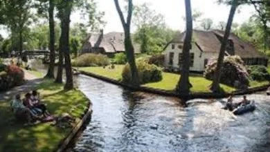 Giethoorn, the Netherlands — village without roads