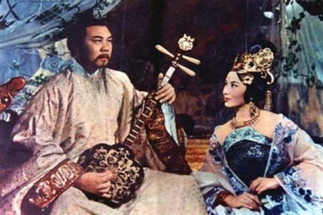The concubines always looked magnificent.