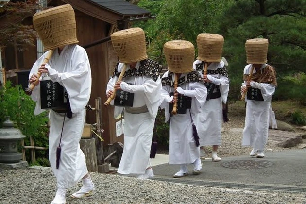 The hidden meaning behind the basket-hatted Monks of Japan