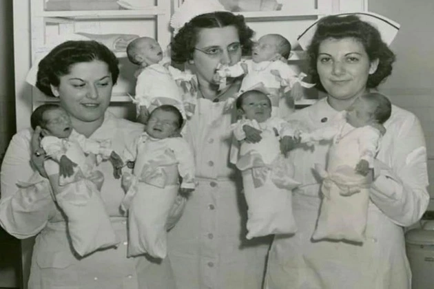 The medical staff, always impeccably dressed, were very careful about their work.
