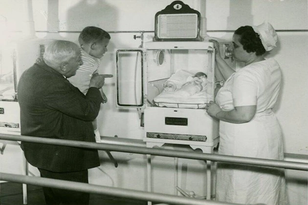 Visitors are delighted with the unusual attraction.
